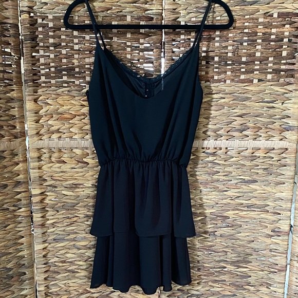 TOBI Little Black Lace Layered Dress - Picture 3 of 4